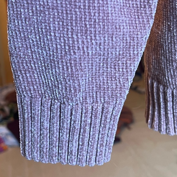 Ultra Soft Over Sized Sweater - Picture 5 of 6